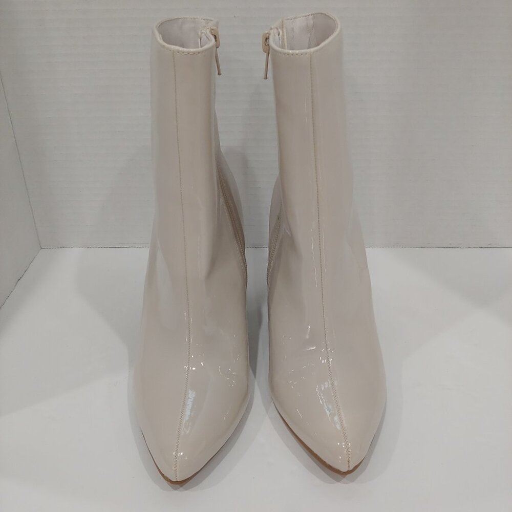 Crown & Ivy Erica Booties Size 6